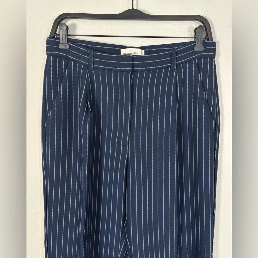 A&F Sloane Pants Pinstripe - Picture 3 of 8